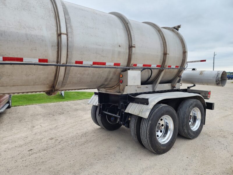 U-4762 6500 Gallon Stainless Steel Semi Tanker- 18″ Unload