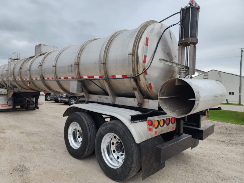 U-4762 6500 Gallon Stainless Steel Semi Tanker- 18″ Unload