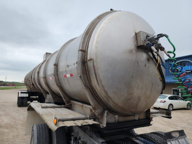 U-4762 6500 Gallon Stainless Steel Semi Tanker- 18″ Unload