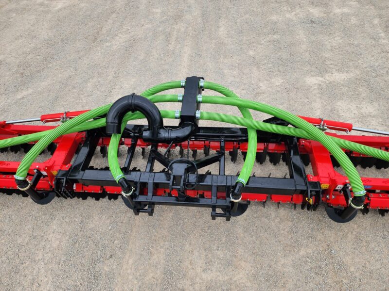 28′ Pottinger Manure Incorporation Disc w/ Distributor