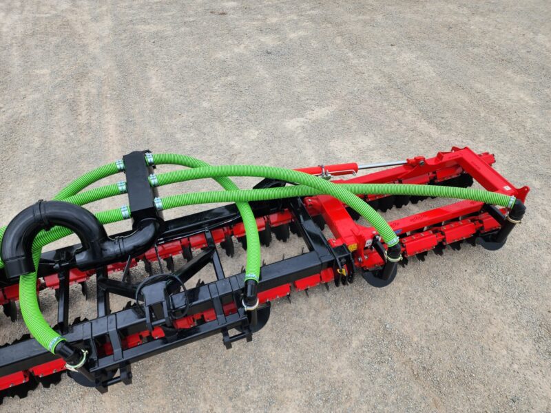 28′ Pottinger Manure Incorporation Disc w/ Distributor