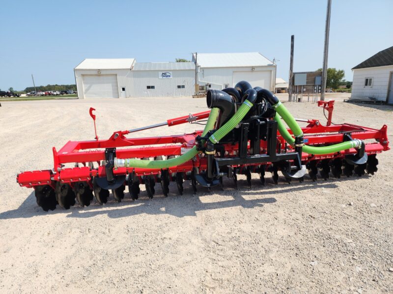 20′ Pottinger Manure Incorporation Disc w/ Distributor