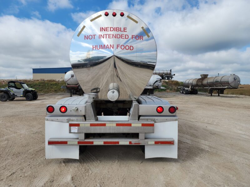 U-4763 2001 Polar 6500 Gallon Stainless Steel Semi Tanker