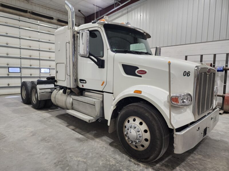 2018 Peterbilt 567