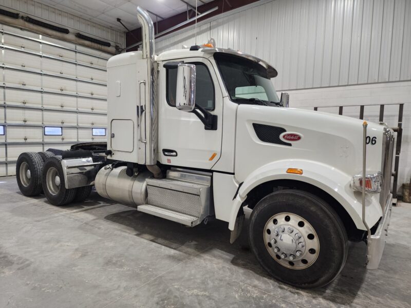 2018 Peterbilt 567