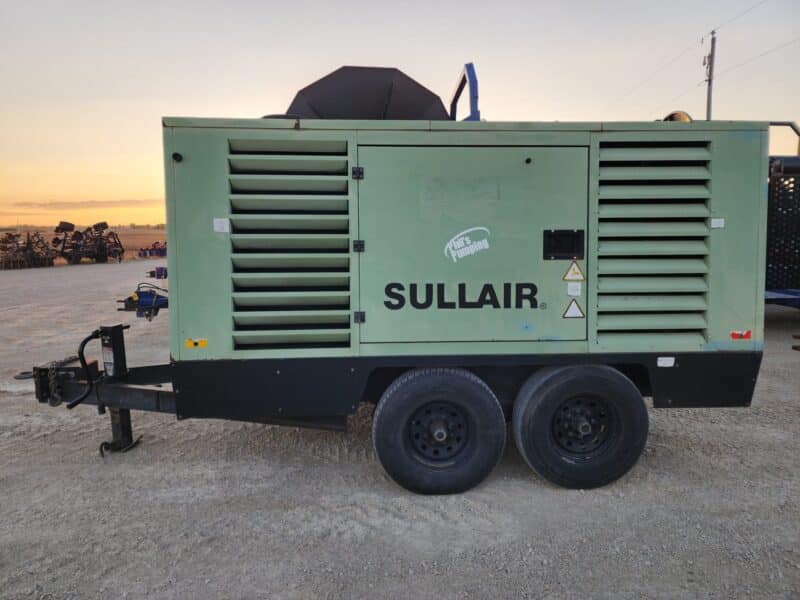 900 CFM SullAir Compressor Cat C9 Acert Engine. Only 5615 Hours.