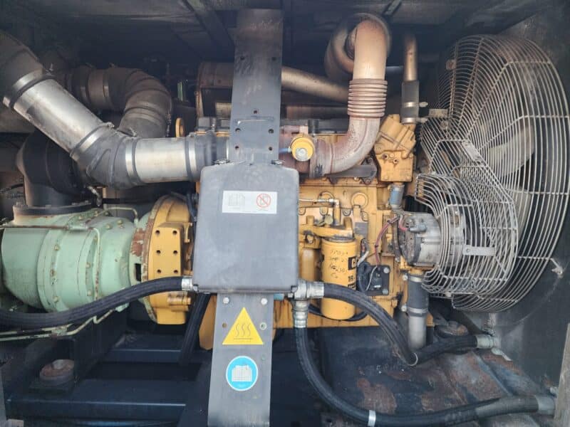 900 CFM SullAir Compressor Cat C9 Acert Engine. Only 5615 Hours.