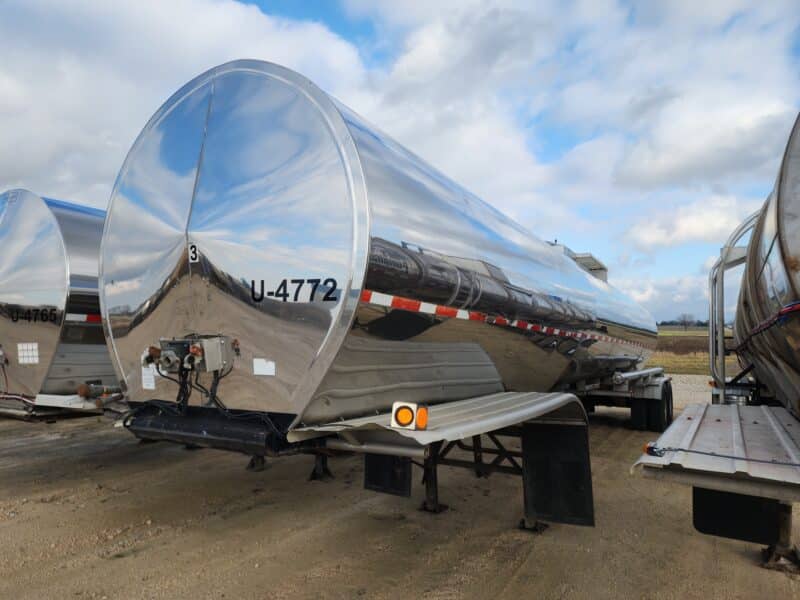 U-4772 1994 Bar-Bel 6500 Gallon Stainless Steel Semi Tanker