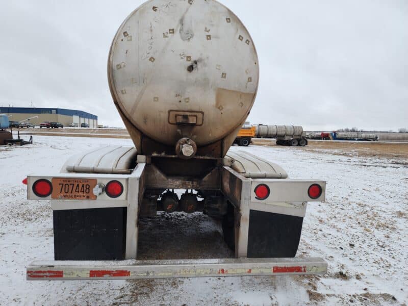 U-4772 1994 Bar-Bel 6500 Gallon Stainless Steel Semi Tanker