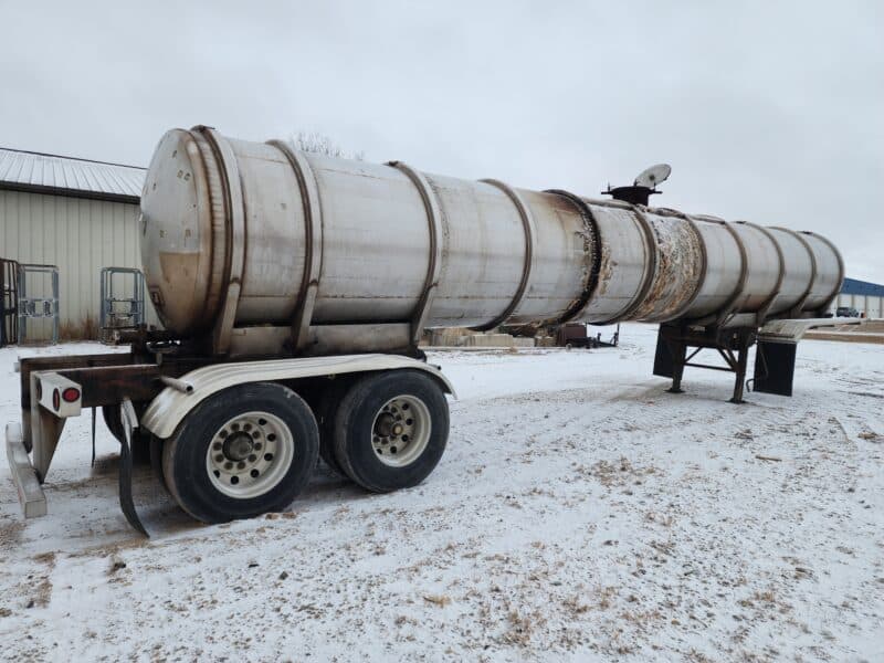 U-4772 1994 Bar-Bel 6500 Gallon Stainless Steel Semi Tanker