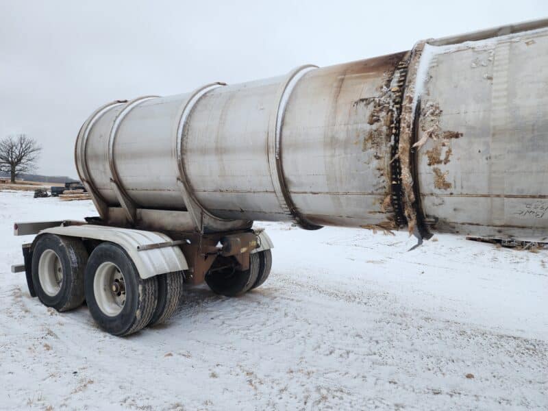 U-4772 1994 Bar-Bel 6500 Gallon Stainless Steel Semi Tanker