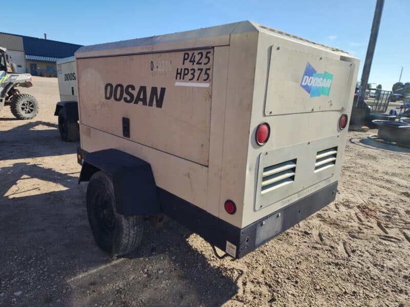 AC-73 425 CFM 2013 Doosan Cummins Engine Air Compressor