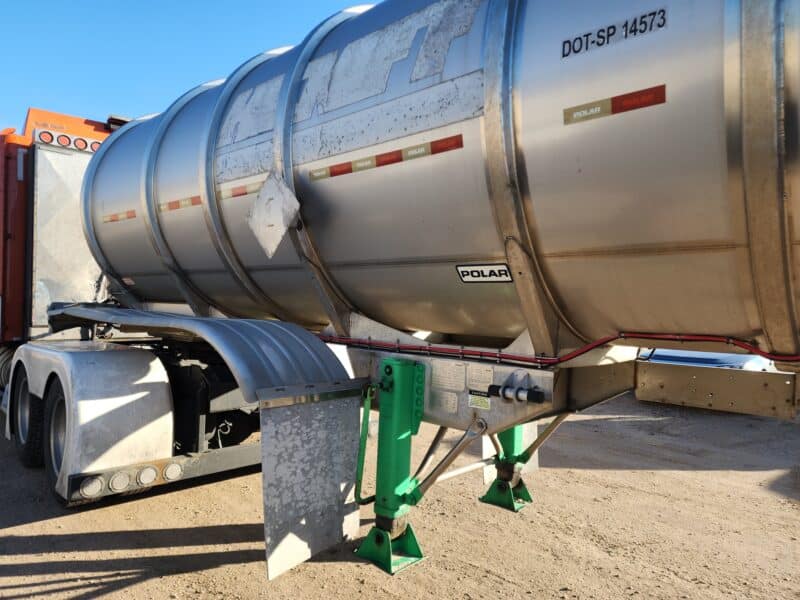 U-4776 2016 Polar 8500 Gallon Stainless Steel Semi Tanker