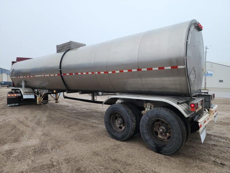 U-4774 1979 Butler 6900 Gallon Stainless Steel Semi Tanker