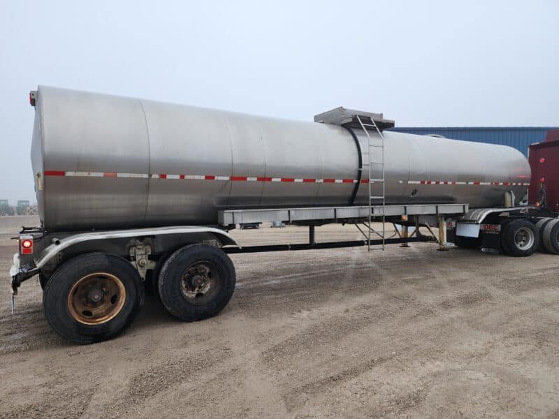 U-4774 1979 Butler 6900 Gallon Stainless Steel Semi Tanker