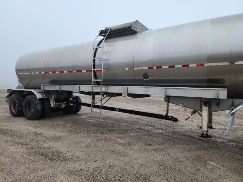 U-4774 1979 Butler 6900 Gallon Stainless Steel Semi Tanker