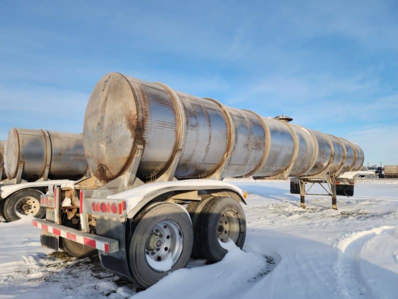 U-4773 1985 West-Mark 6800 Gallon Stainless Steel Semi Tanker