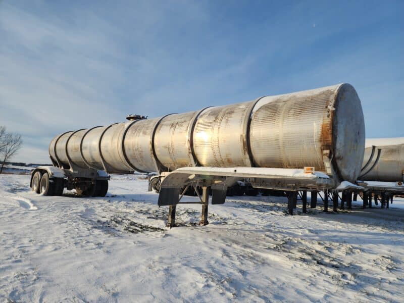 U-4773 1985 West-Mark 6800 Gallon Stainless Steel Semi Tanker