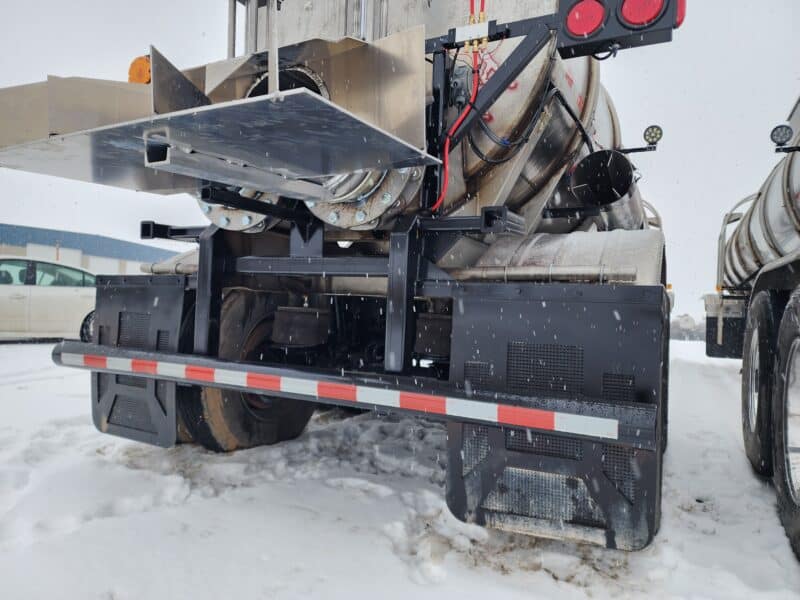 U-4767 1999 West-Mark 6700 Gallon Stainless Steel Semi Tanker