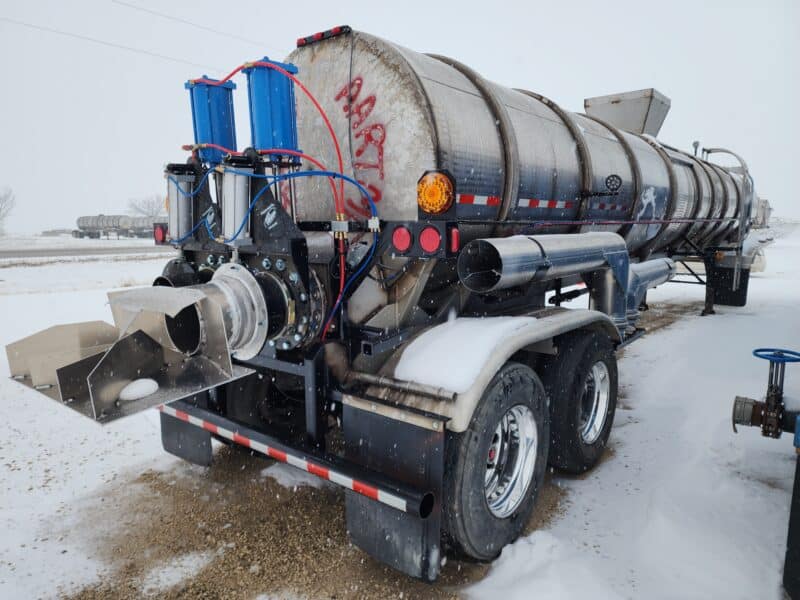 U-4769 1999 West-Mark 6700 Gallon Stainless Steel Semi Tanker