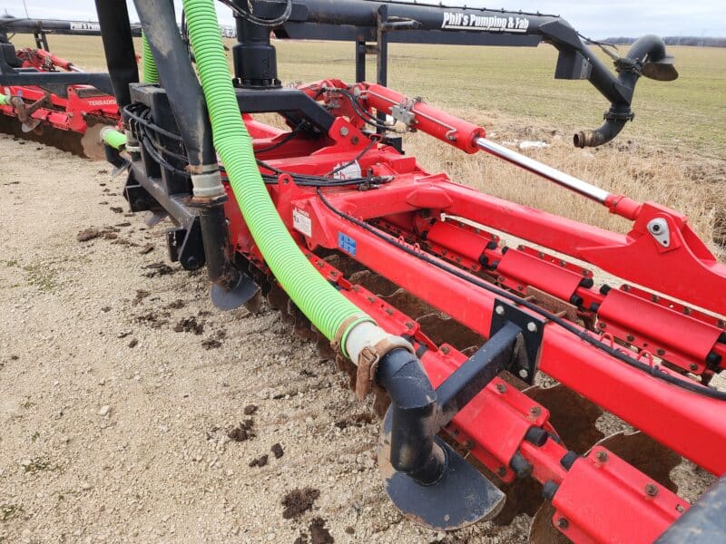 P20922105 Phil’s Pumping 20′ Pottinger Disc Manure Incorporator w. 6″ Swing pipe