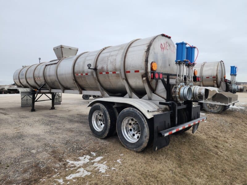 U-4767 1999 West-Mark 6700 Gallon Stainless Steel Semi Tanker