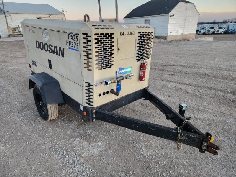 AC-74 425 CFM 2014 Doosan Cummins Engine Air Compressor