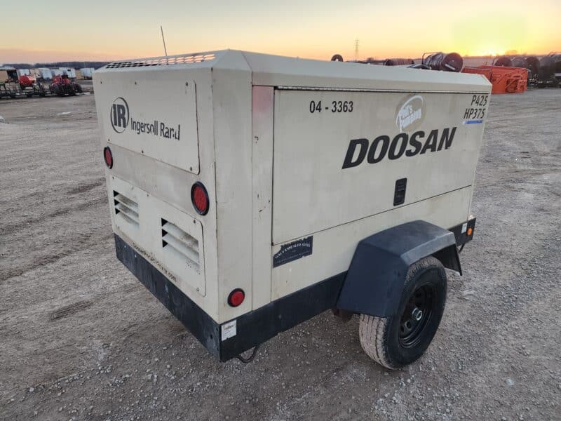 AC-74 425 CFM 2014 Doosan Cummins Engine Air Compressor