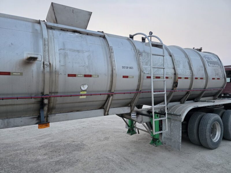 U-4776 2016 Polar 8500 Gallon Stainless Steel Semi Tanker