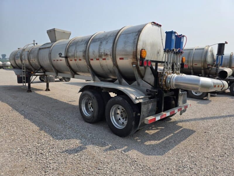 U-4773 1985 West-Mark 6800 Gallon Stainless Steel Semi Tanker