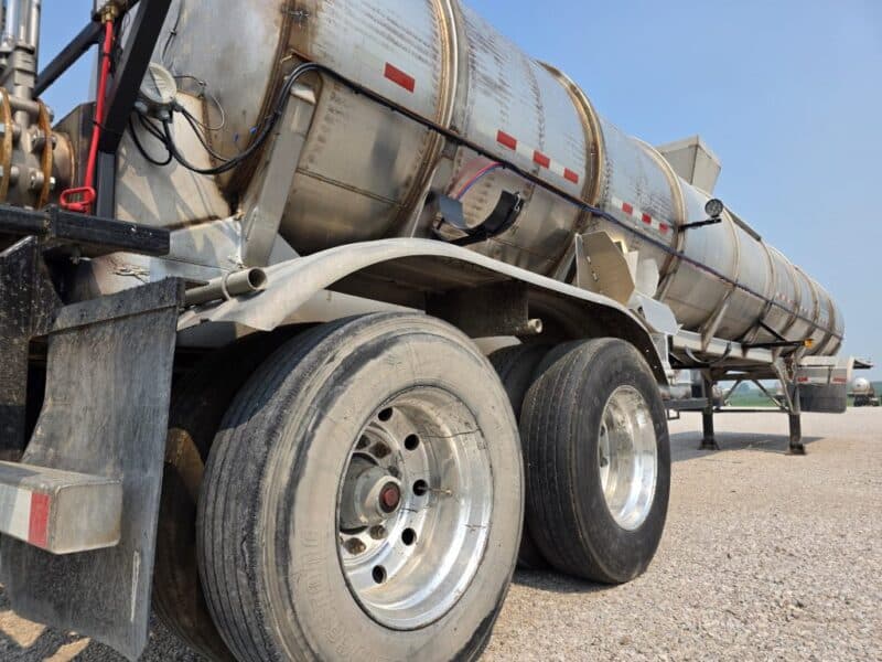 U-4773 1985 West-Mark 6800 Gallon Stainless Steel Semi Tanker