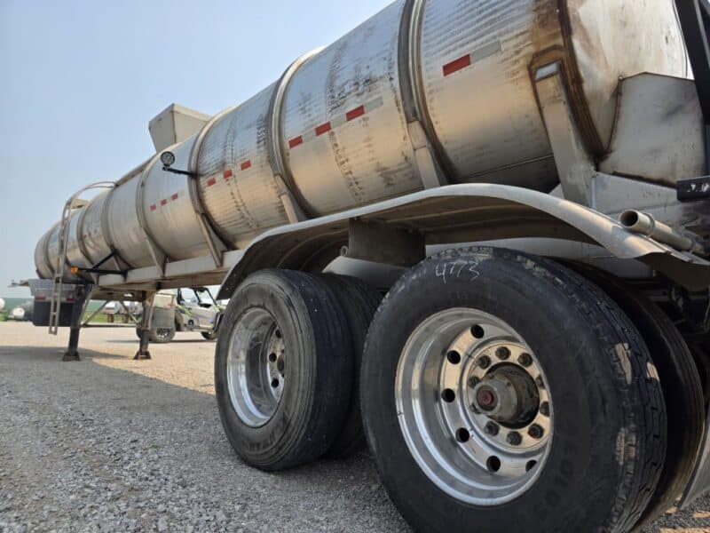 U-4773 1985 West-Mark 6800 Gallon Stainless Steel Semi Tanker