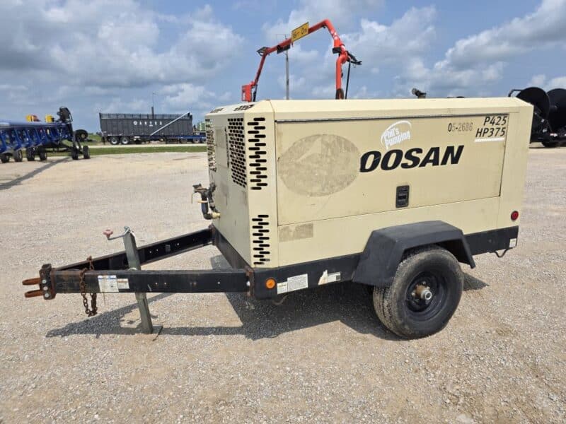AC-73 425 CFM 2013 Doosan Cummins Engine Air Compressor