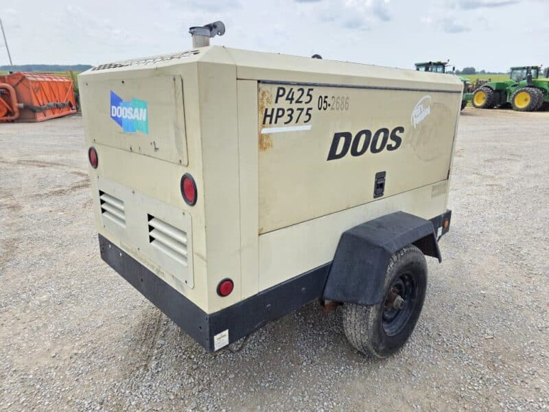 AC-73 425 CFM 2013 Doosan Cummins Engine Air Compressor