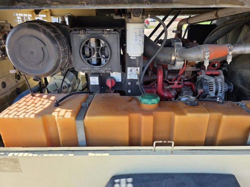 AC-73 425 CFM 2013 Doosan Cummins Engine Air Compressor