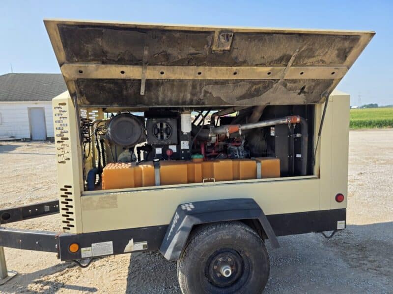 AC-73 425 CFM 2013 Doosan Cummins Engine Air Compressor