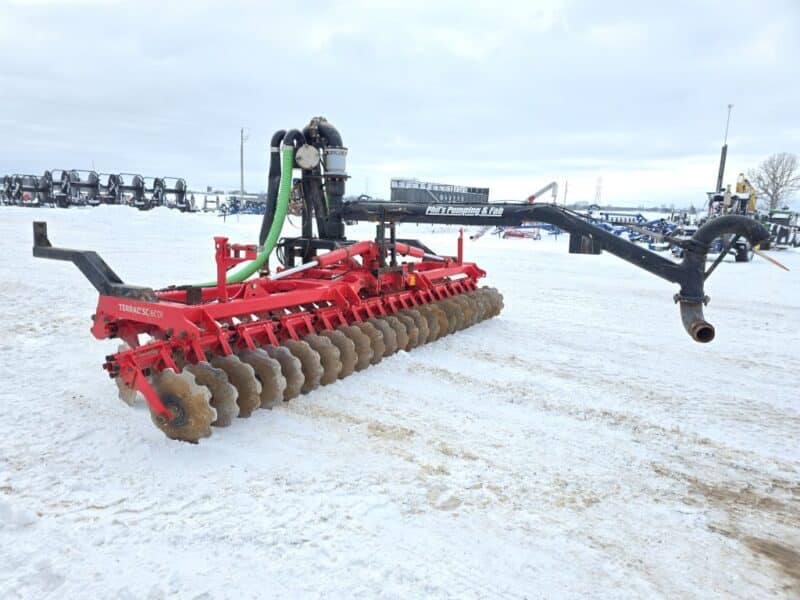 #51 Phil’s Pumping 20′ Pottinger Disc Manure Incorporator w. 6″ Stinger