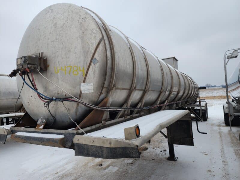 U-4784 6000 Gallon Dual 12″ Unload Stainless Steel Semi Tanker