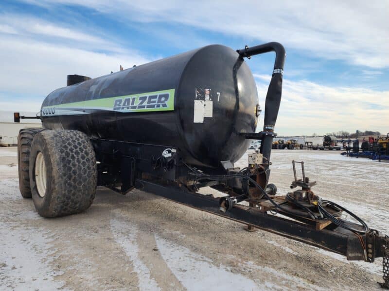 #7 Balzer 6000 Gallon Tandem Round Tanker w. Rear Steerable Axle