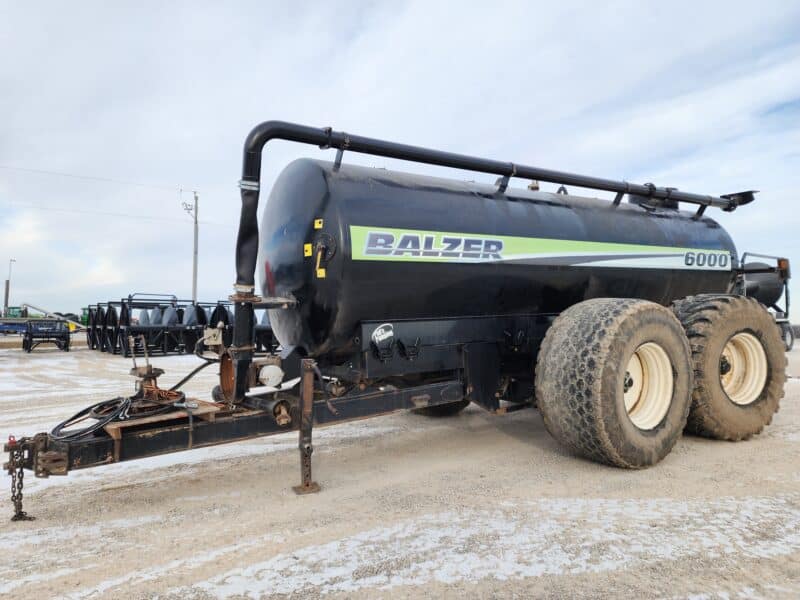 #7 Balzer 6000 Gallon Tandem Round Tanker w. Rear Steerable Axle