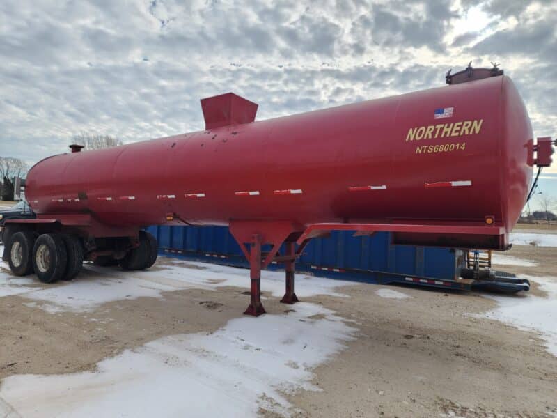 6800 Gallon Northern Steel Semi Tanker 12″ rear unload