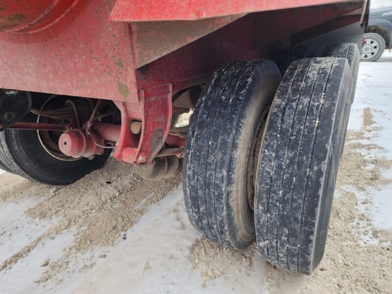 6800 Gallon Northern Steel Semi Tanker 12″ rear unload