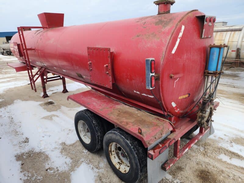 6800 Gallon Northern Steel Semi Tanker 12″ rear unload