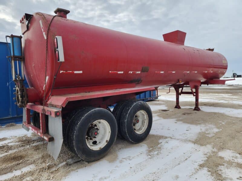 6800 Gallon Northern Steel Semi Tanker 12″ rear unload