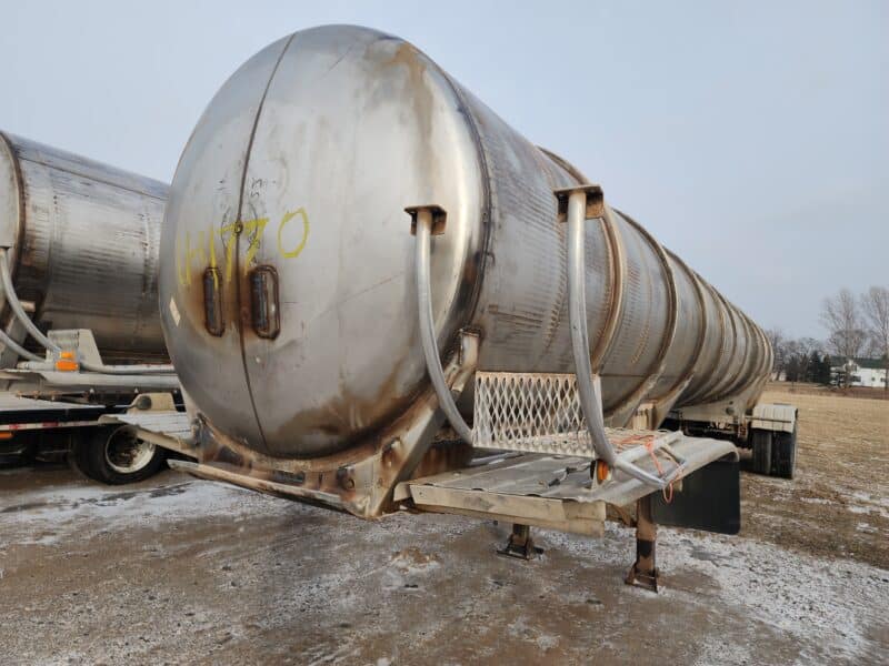 U-4770 1996 Beall 6700 Gallon Stainless Steel Semi Tanker