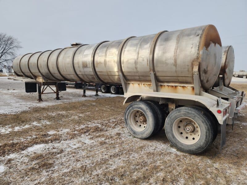 U-4770 1996 Beall 6700 Gallon Stainless Steel Semi Tanker