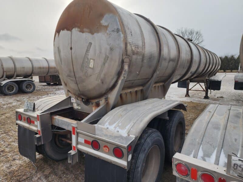 U-4770 1996 Beall 6700 Gallon Stainless Steel Semi Tanker