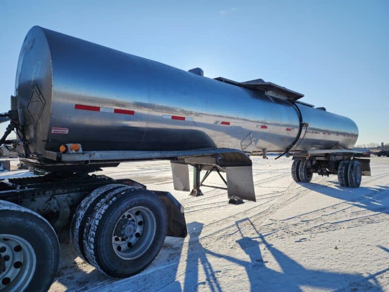 U-4779 2000 Polar 5000 Gallon Stainless Steel Semi Tanker