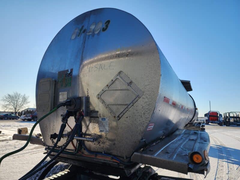 U-4779 2000 Polar 5000 Gallon Stainless Steel Semi Tanker