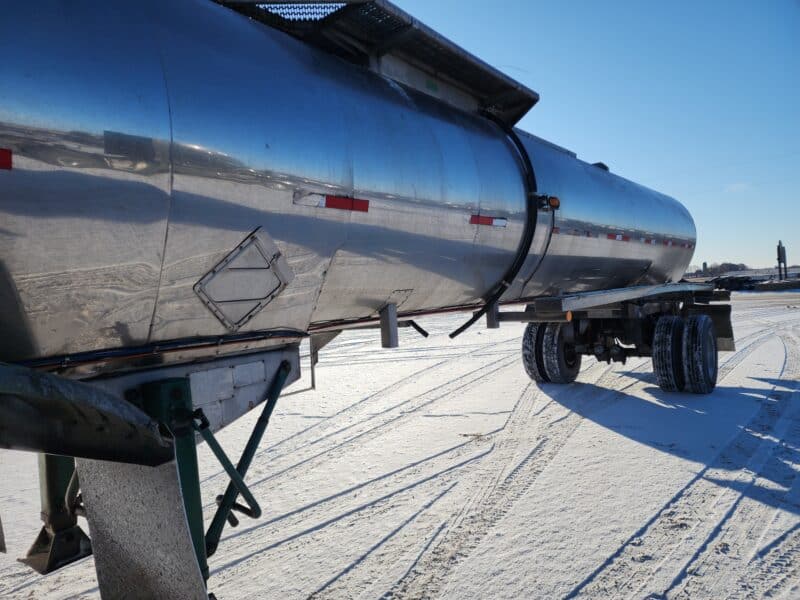 U-4779 2000 Polar 5000 Gallon Stainless Steel Semi Tanker